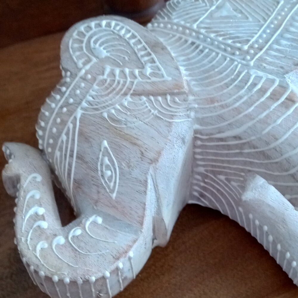 Elephant Statue - Picture 7 of 10